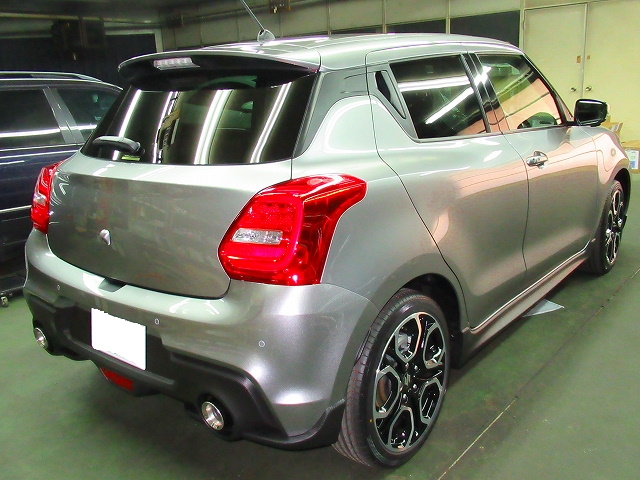 SUZUKI スズキ スイフトスポーツ MT（4BA-ZC33S）磨き＆ガラス
