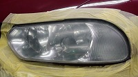 Alfa　Ｒｏｍｅｏ　アルファロメオ　156　2.0　ヘッドライト磨き中