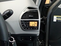 CITROËN　シトロエン　C4PICASSO　エクスクルーシブ　エアコン操作パネル