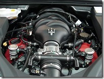 MASERATI　マセラティ　クワトロポルテ　スポーツGTS　V8 4.7Lエンジン