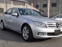 MERCEDES-BENZ　C300　アバンギャルド