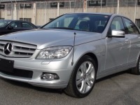 MERCEDES-BENZ　C300　アバンギャルド