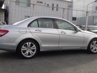 MERCEDES-BENZ　C300　アバンギャルド