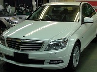 Mercedes-Benz メルセデスベンツ　Ｃ200　Ｂｌｕｅ　ＥＦＩＣＩＥＮＣＹ　125iEdition　磨き前