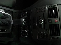Mercedes-Benz　メルセデスベンツ　Ｃ250　ＣＧ I  BlueEFFICUENCY　アバンギャルド  センターコンソール