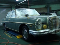 Mercedes Benz ベンツ　230SE