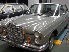 Mercedes Benz ベンツ　230SE