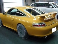 PORSCHE　ポルシェ　996ＧＴ3　クラブスポーツ　マスキング中